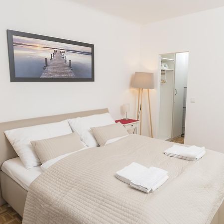 Hideaway Am Tabor Apartment Vienna Exterior photo